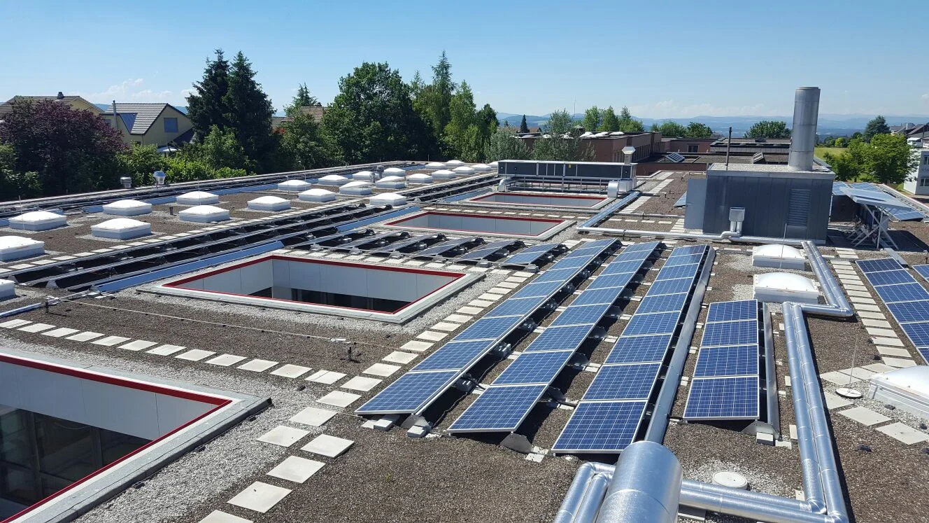  Ausgeführte Arbeitsgattungen: Spengler, Flachdach 