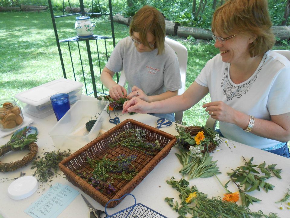 wreath-making demonstation.jpg