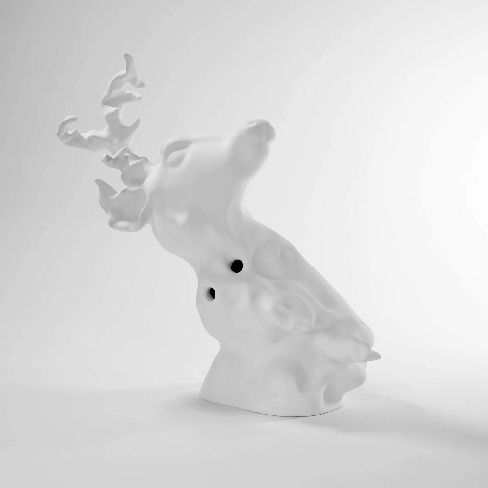  Sculpture en porcelaine 