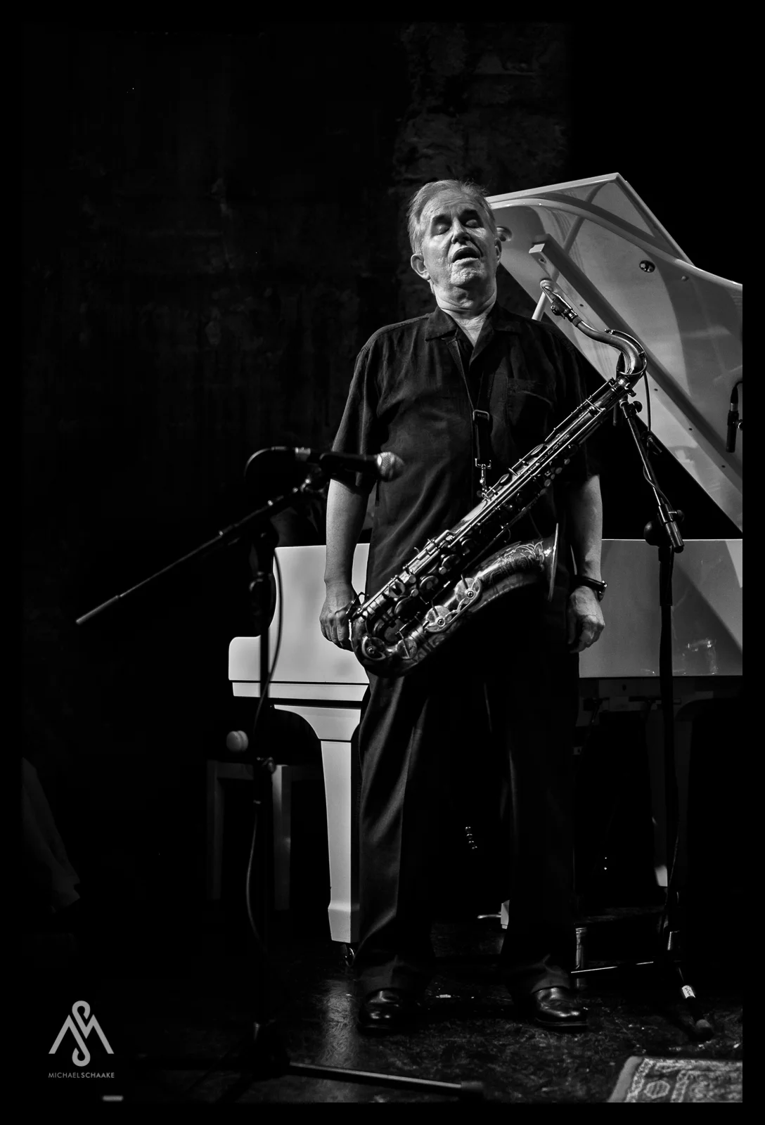 - Martin    Sasse    Trio -  feat. Scott Hamilton