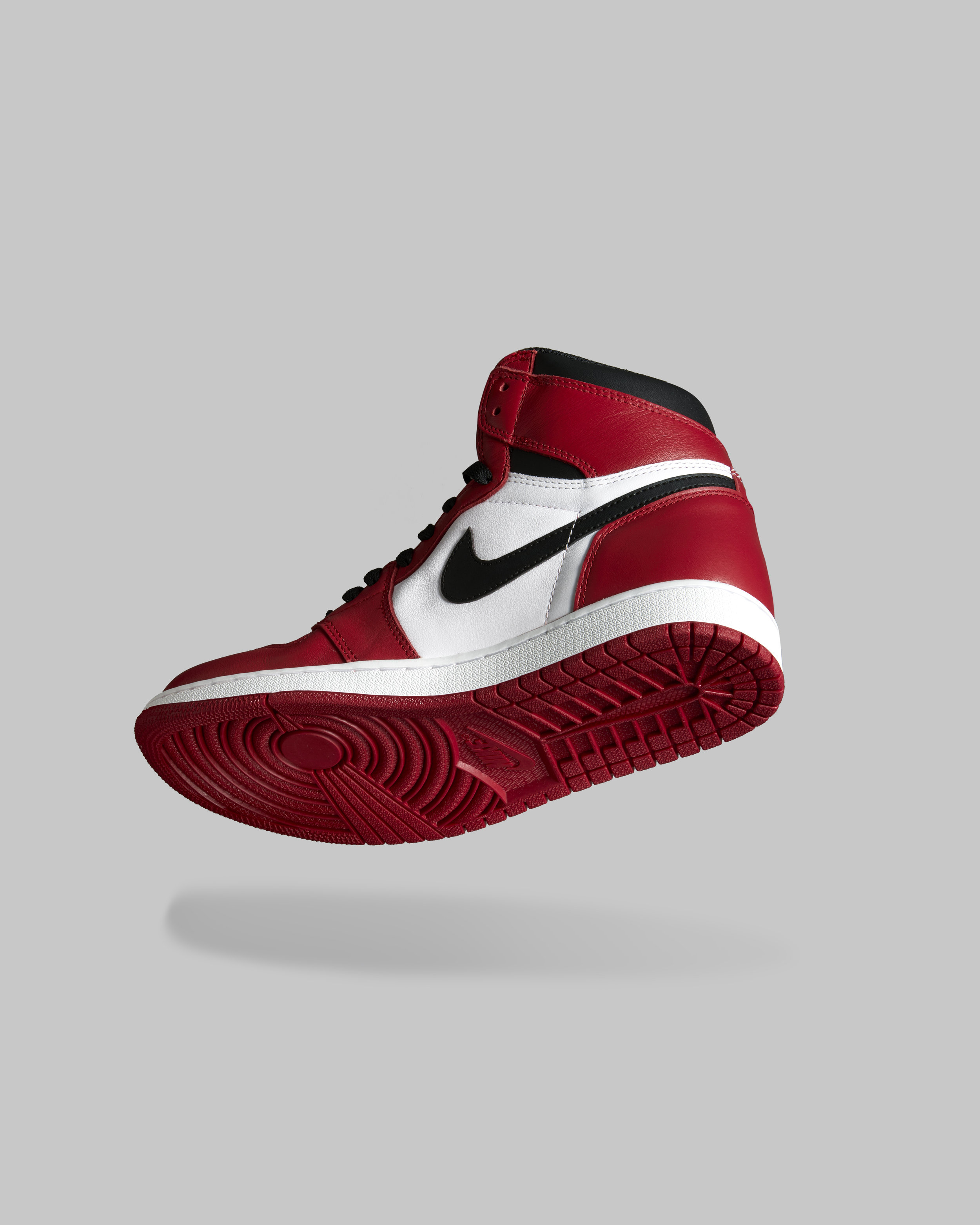 JORDAN1_RED_01.jpg