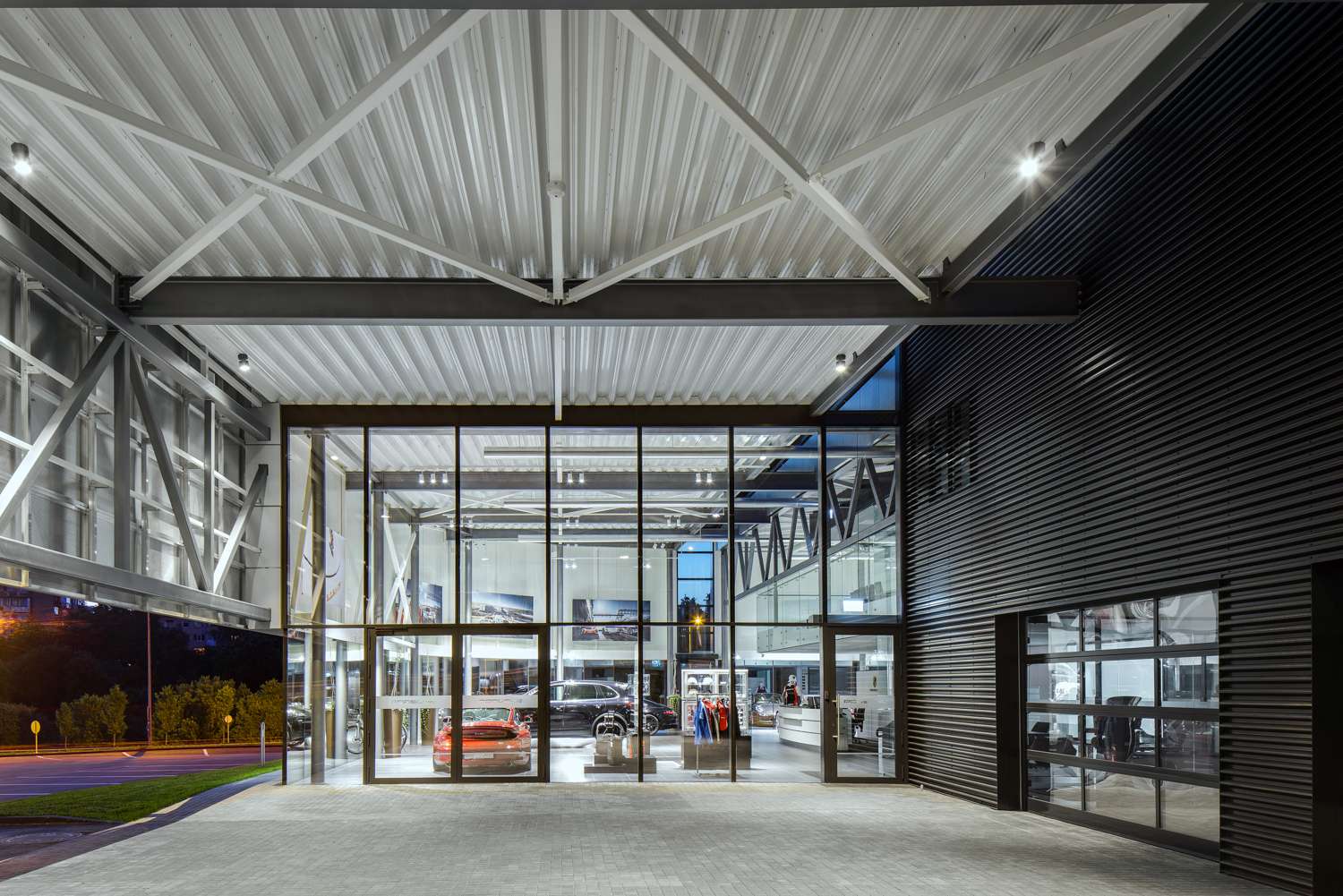 DOARCHITECTS Porshe showroom