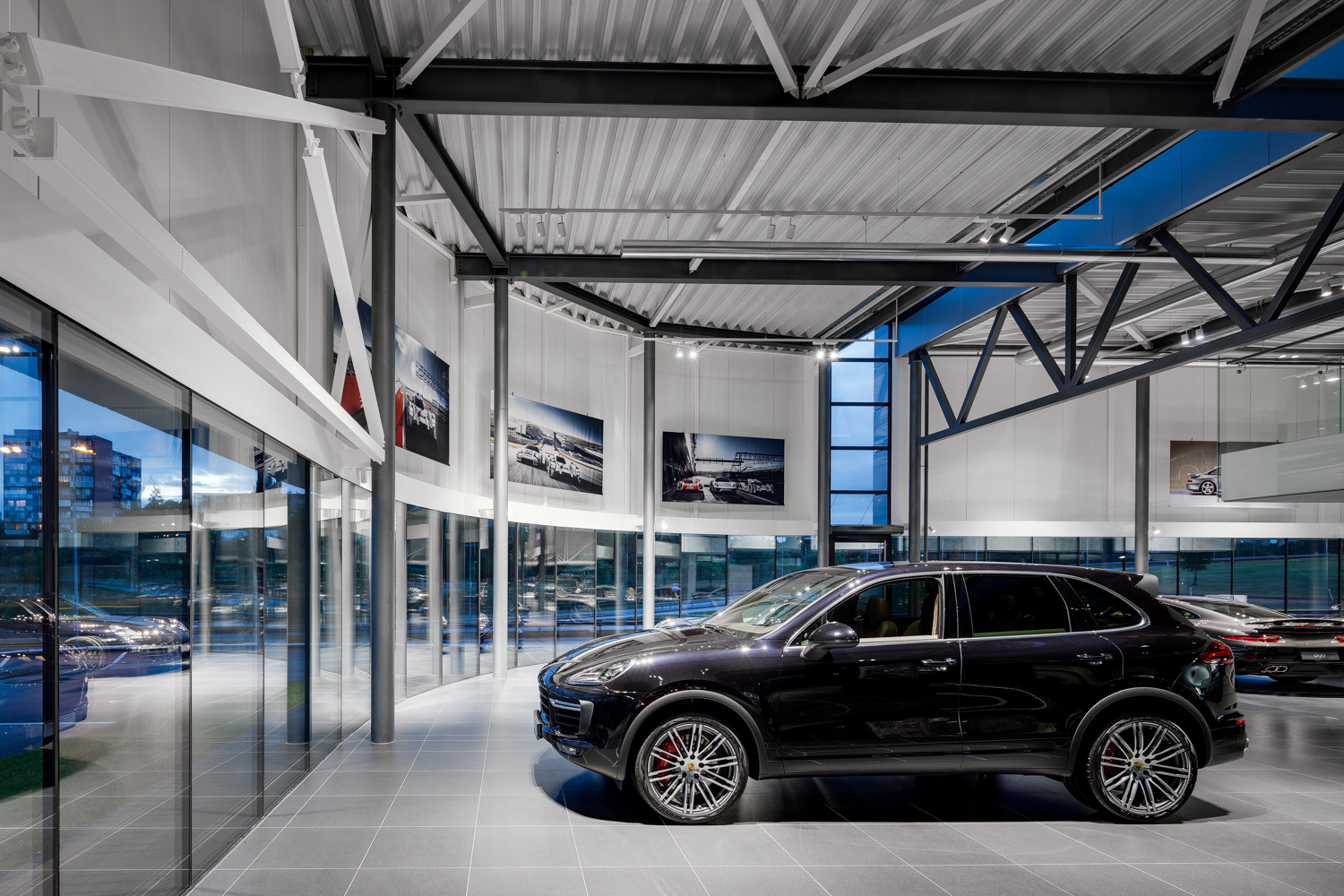 DOARCHITECTS Porshe showroom