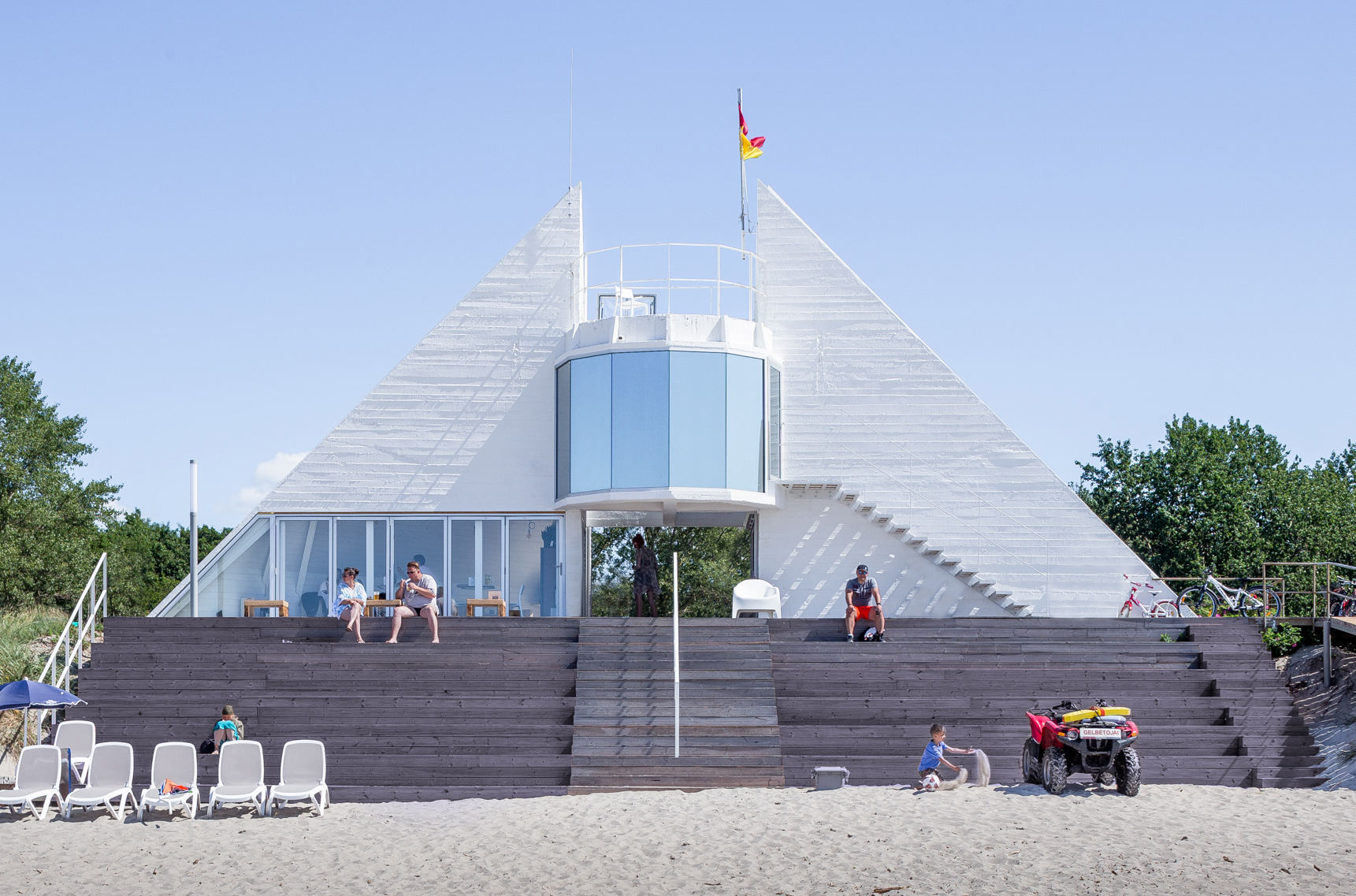 DO ARCHITECTS_03 BAYWATCH STATION AFTER RENOVATION.jpg