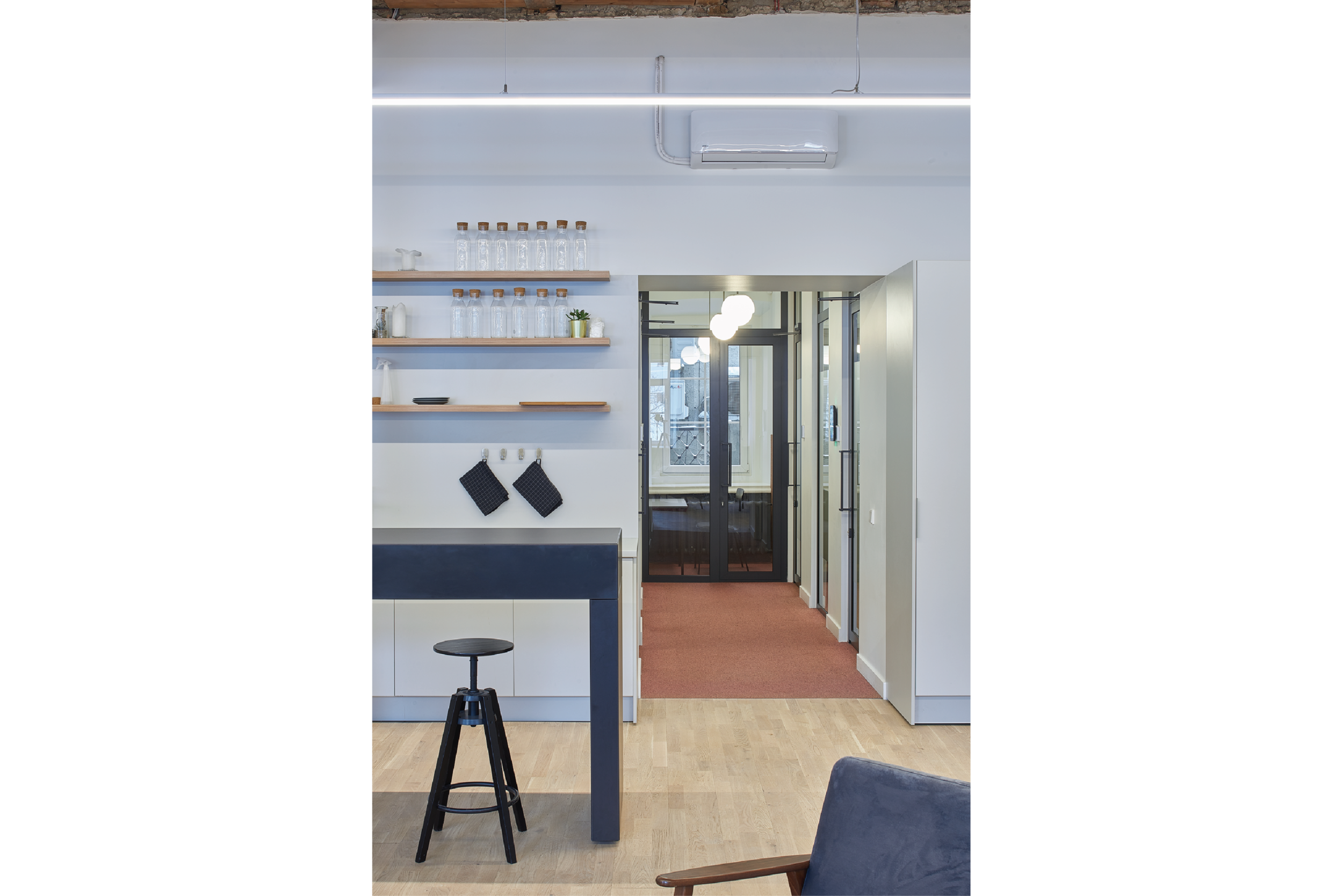 DOARCHITECTS_Islandia str.6._office-07.png