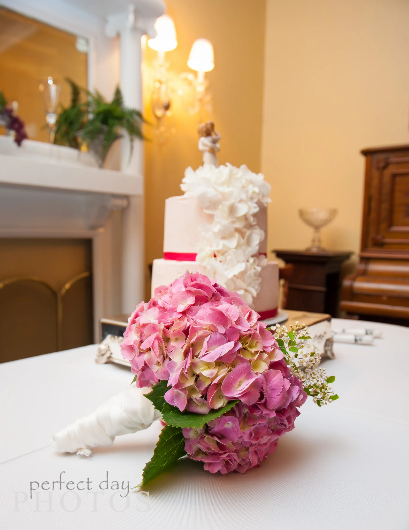 Floral flowers by Florist, bringing color to weddings since the beginning!