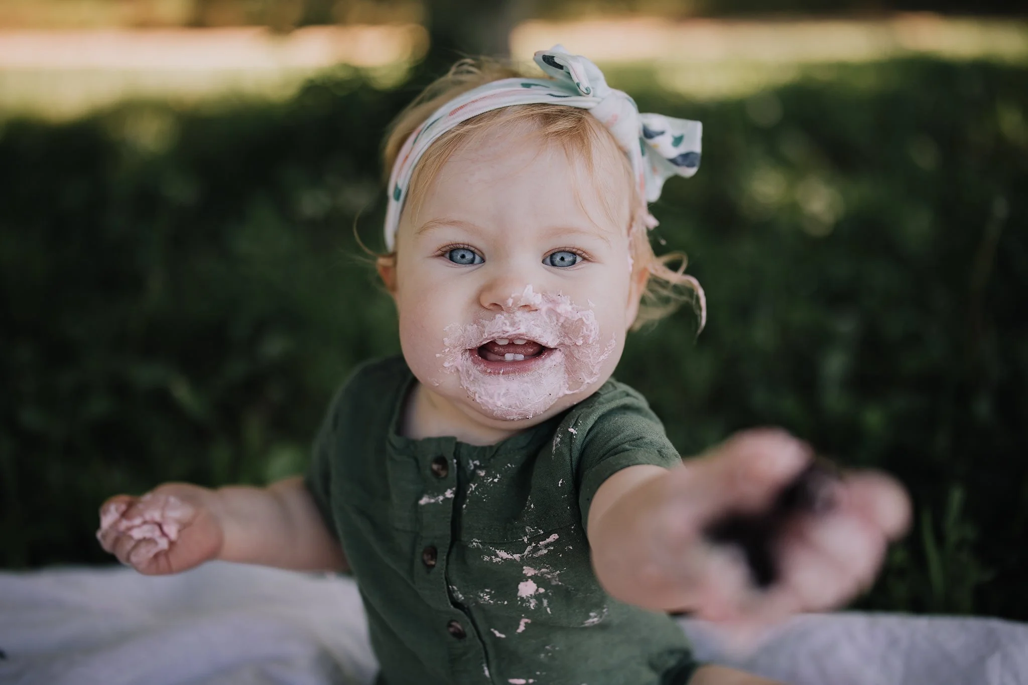 Cora's 1st Birthday + Cake Smash Milestone Session