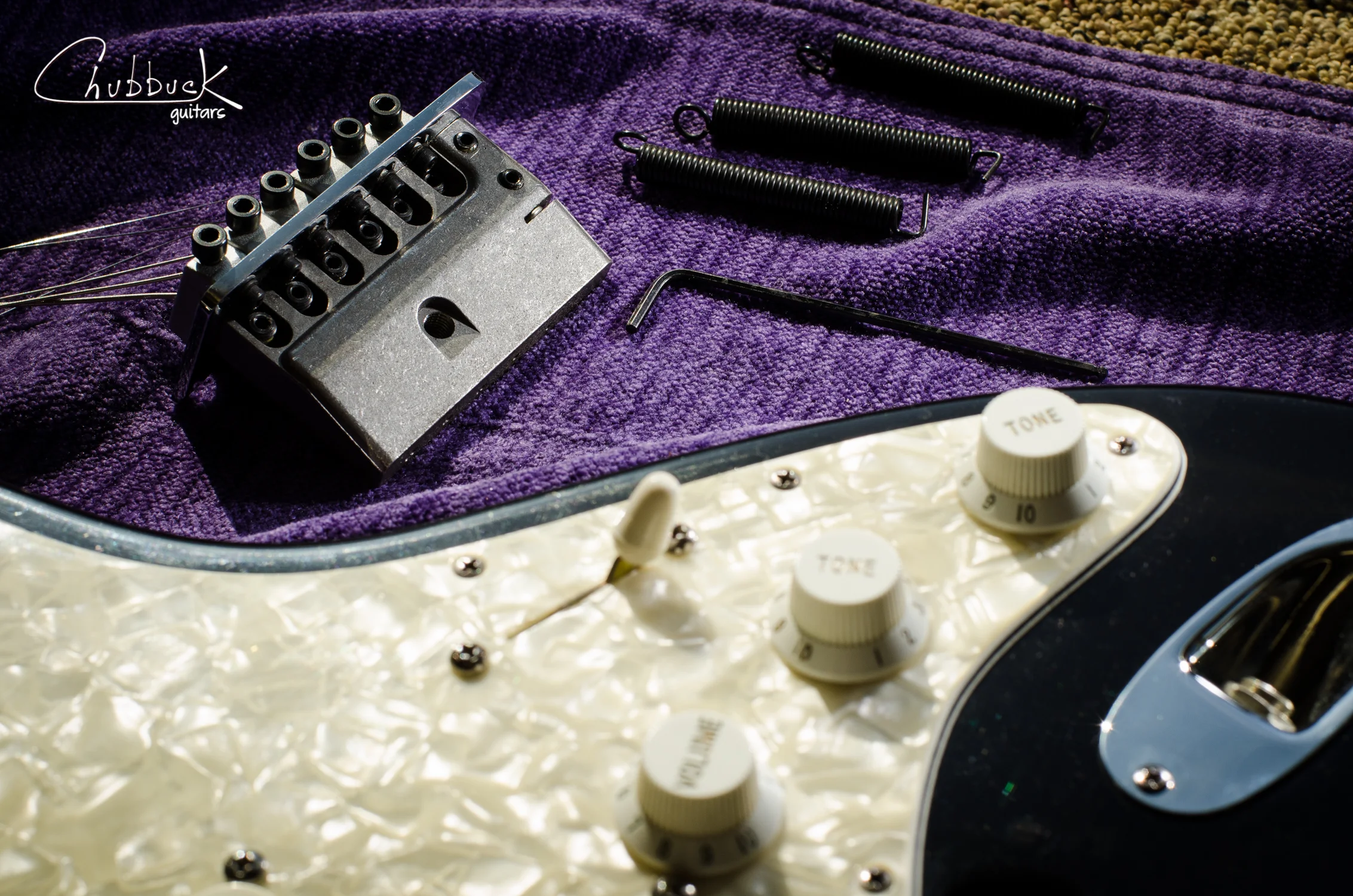 Bridge from Hell :: 1994 Fender Strat Plus Deluxe [7.8 lbs]