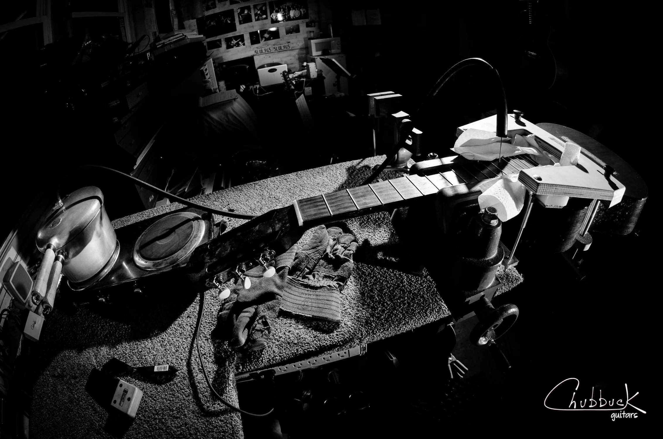 Classical neck reset :: Late '60s Guild Mark III