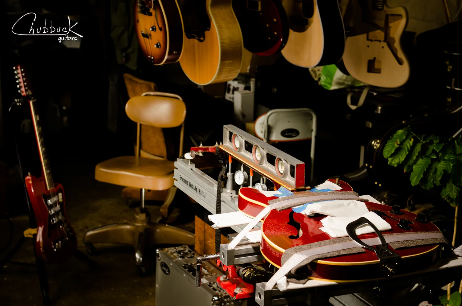 Pre-refret fingerboard level :: 1967 Guild Starfire IV