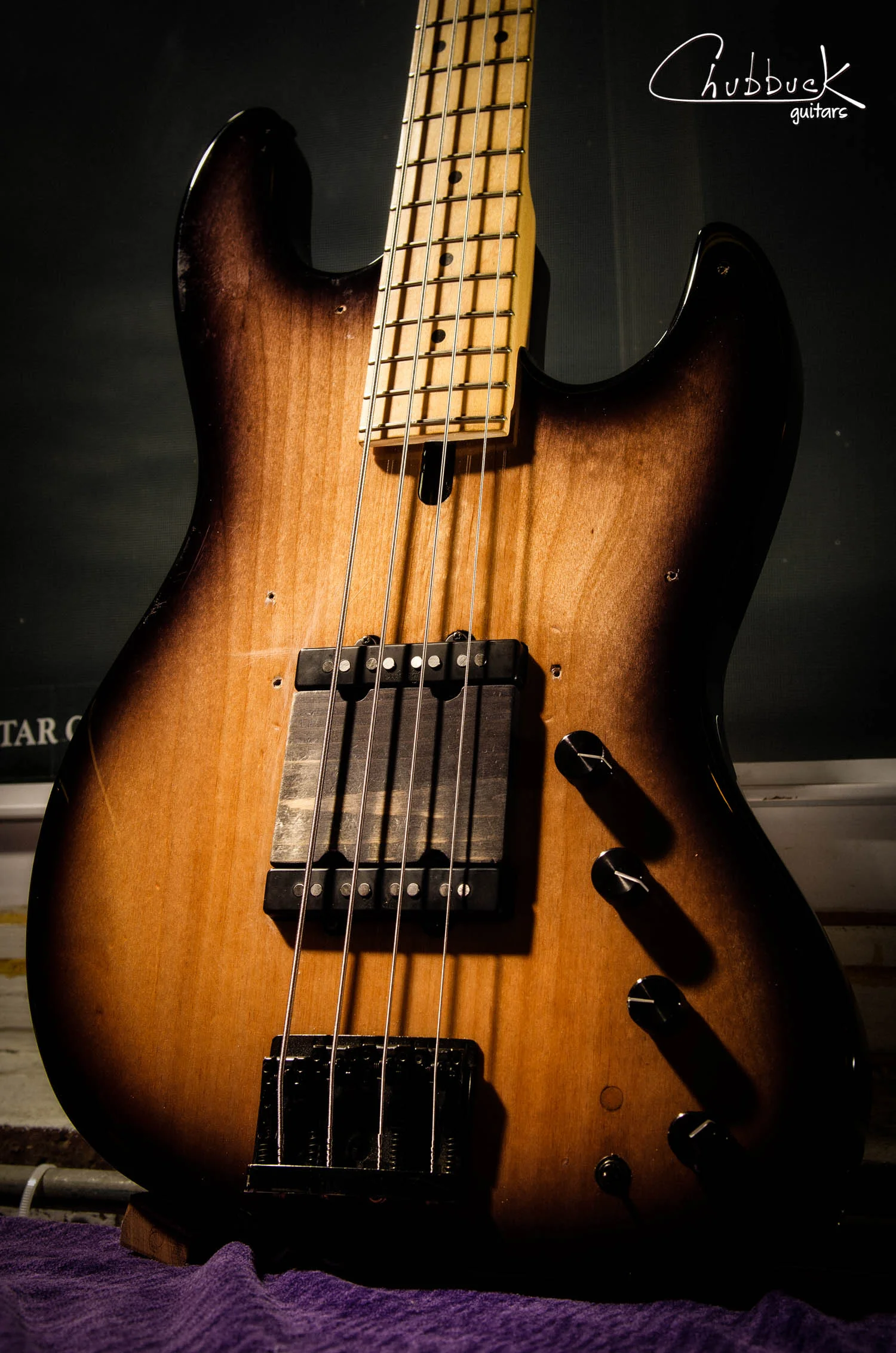 Tweak While You Wait :: 1989 Sadowsky Jazz Bass [8.8 lbs]
