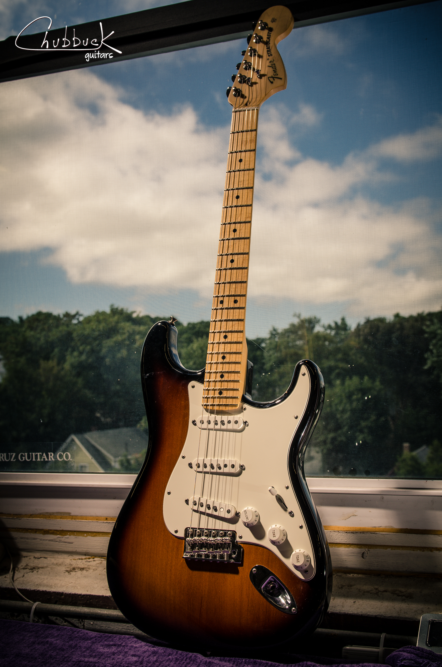 Blocking the "Trem" :: 2010 Fender Stratocaster [7.6 lbs]