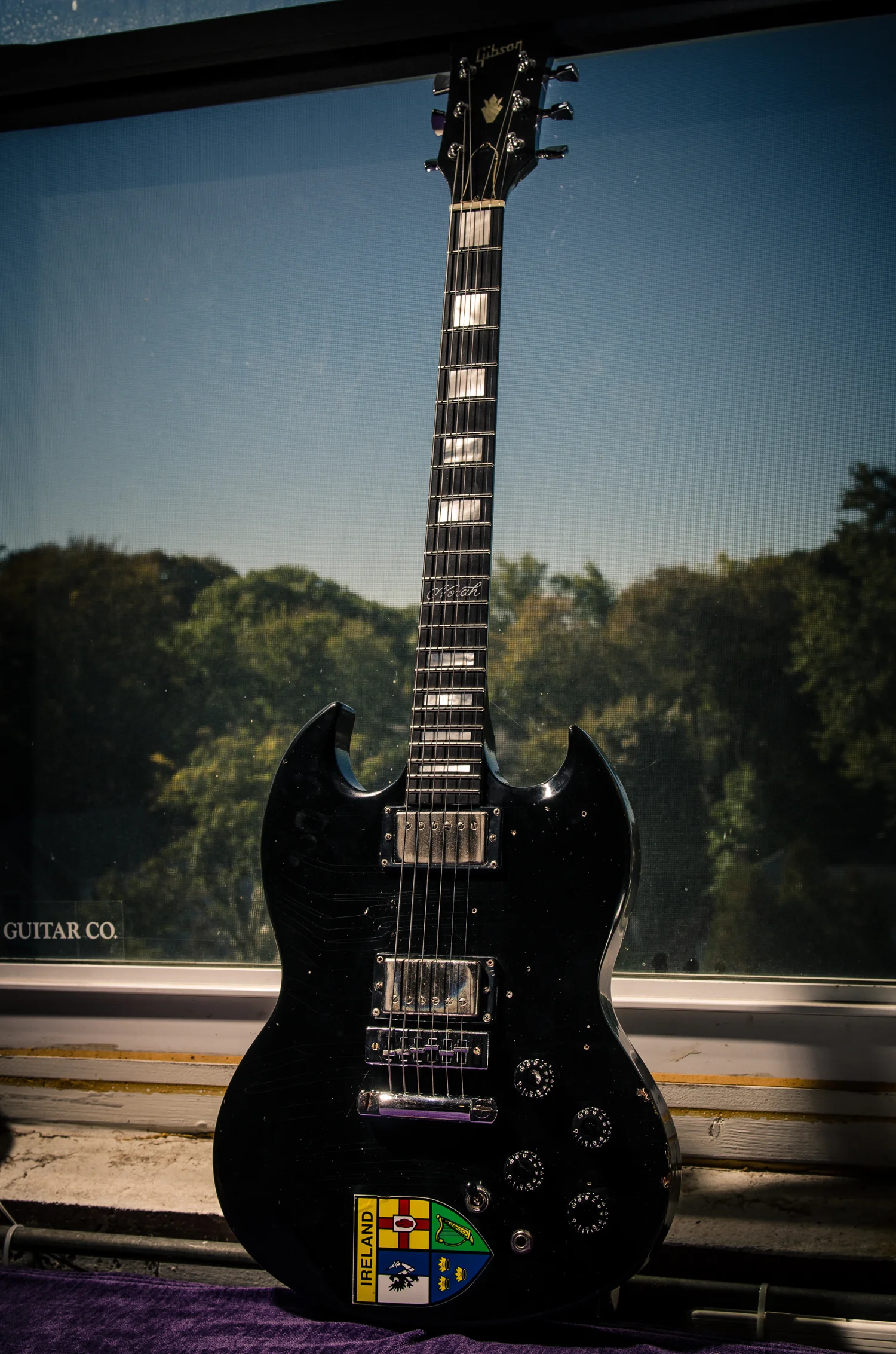 Custom inlay & new frets :: 1982 Gibson SG R1 [8.0 lbs] — Chubbuck ...