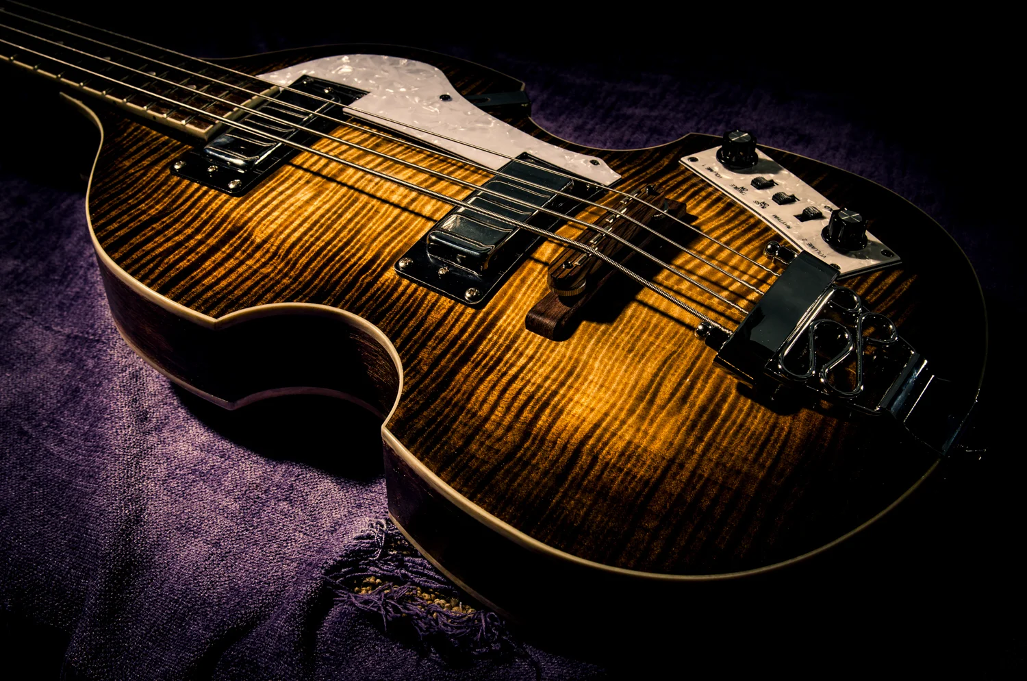 Beatle bass bridge fit :: Hofner-style violin bass kit [5.2 lbs]