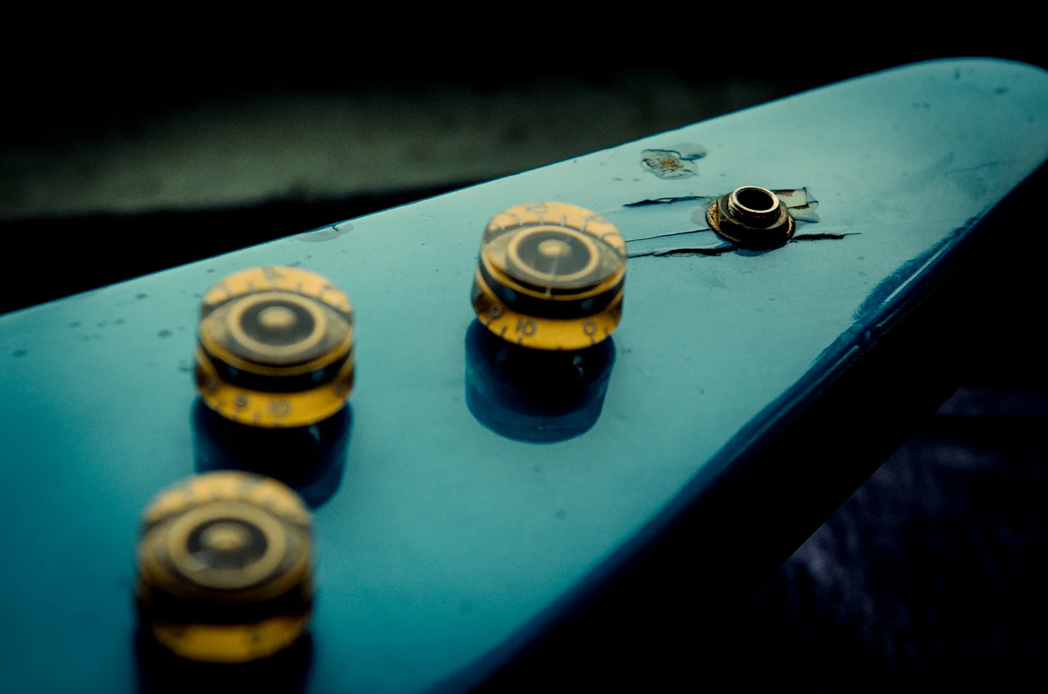 Output jack repair :: 1983 Gibson Flying V