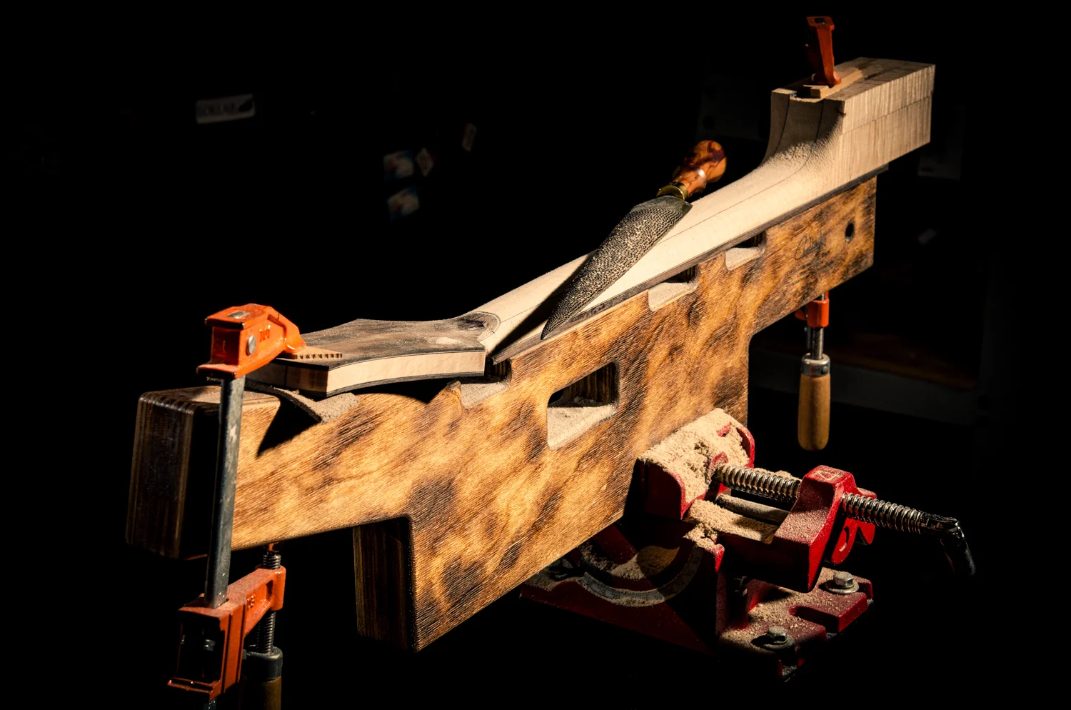 Neck carving :: Chubbuck Mousa 003 hollowbody