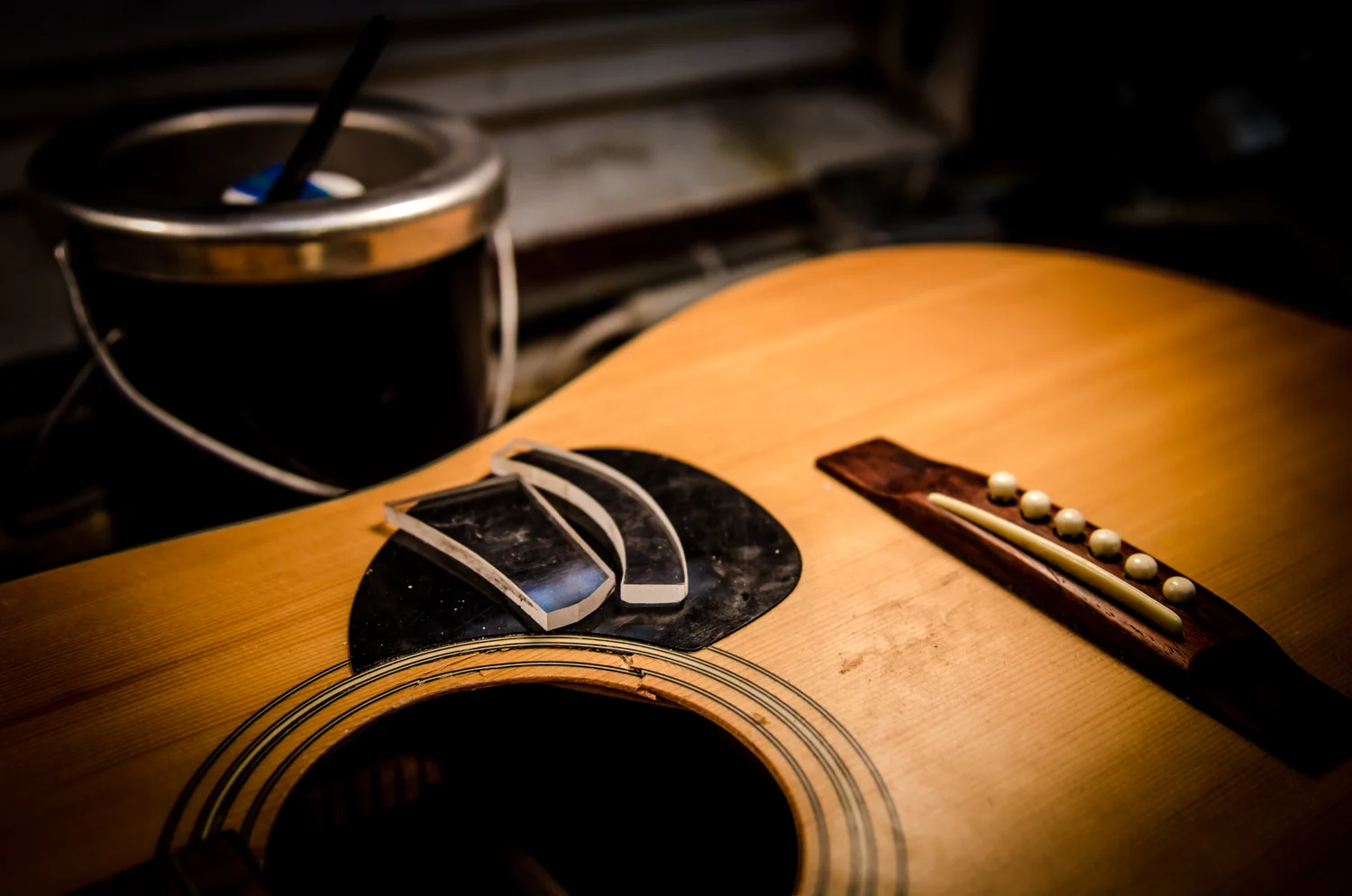 Soundhole damage :: Blueridge BR-OM