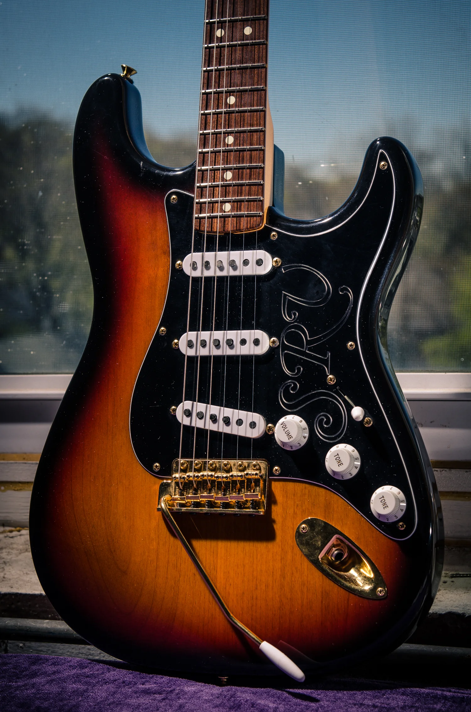 20160427_1994_Fender_SRV_Strat_body.jpg