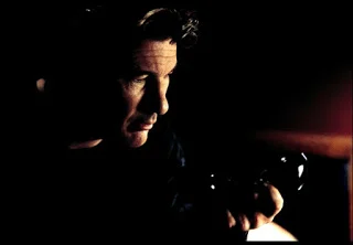 La Prophétie des ombres : Un pont entre deux rives