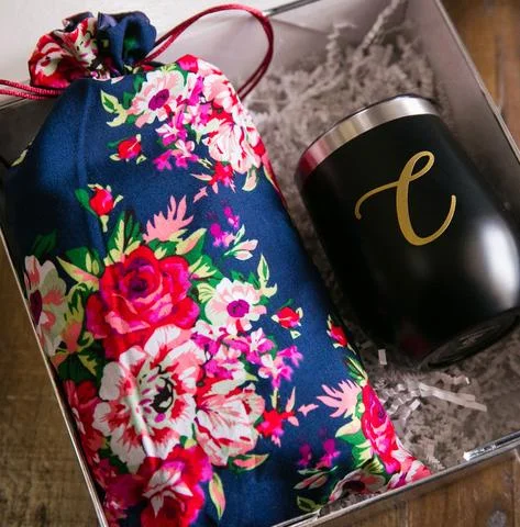 bridesmaid-gift-sets-sip_large.jpg
