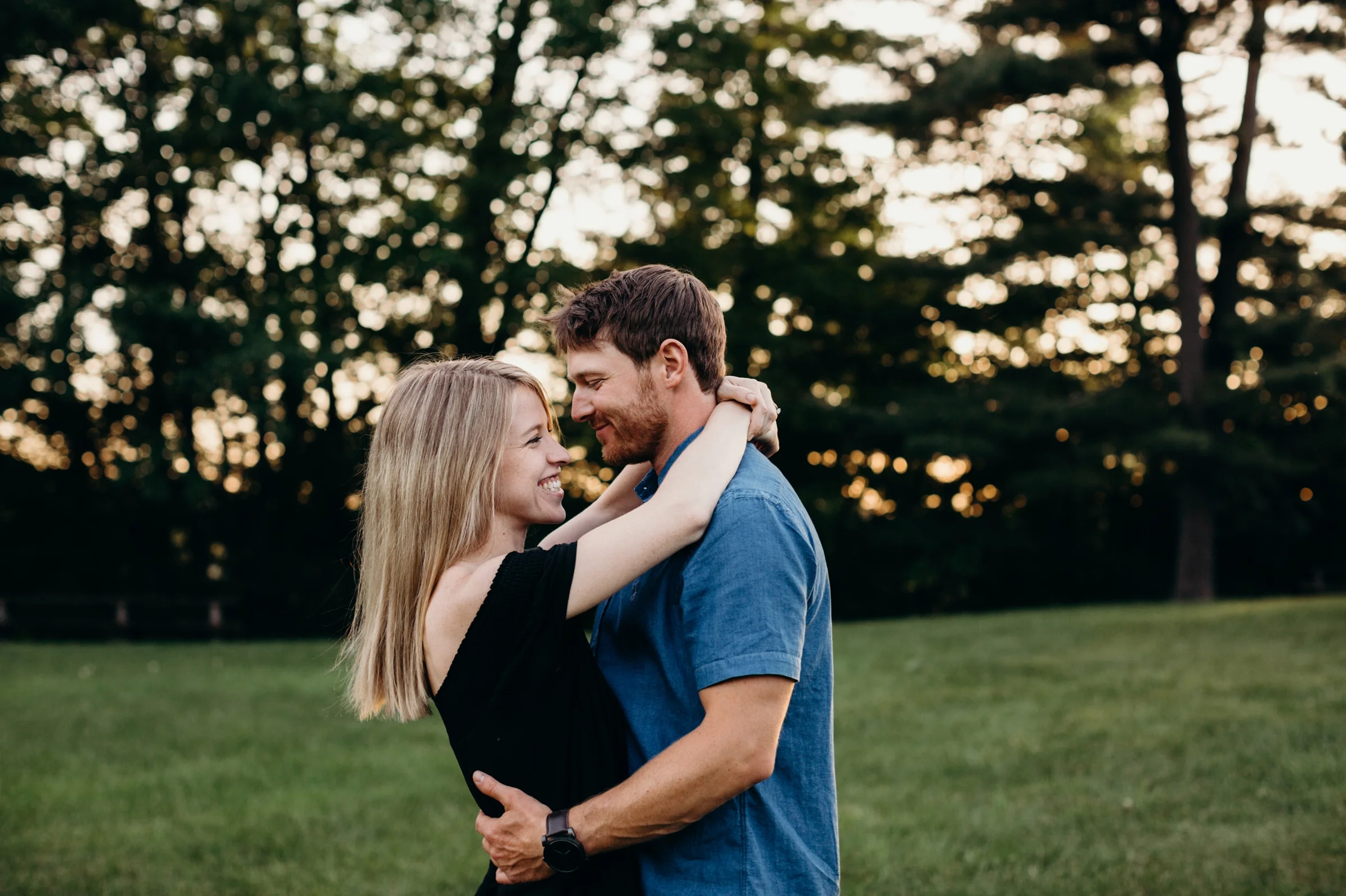 Rockcliffe Park Engagment Session Ottawa - Clare-And-Jarrod 37.jpg