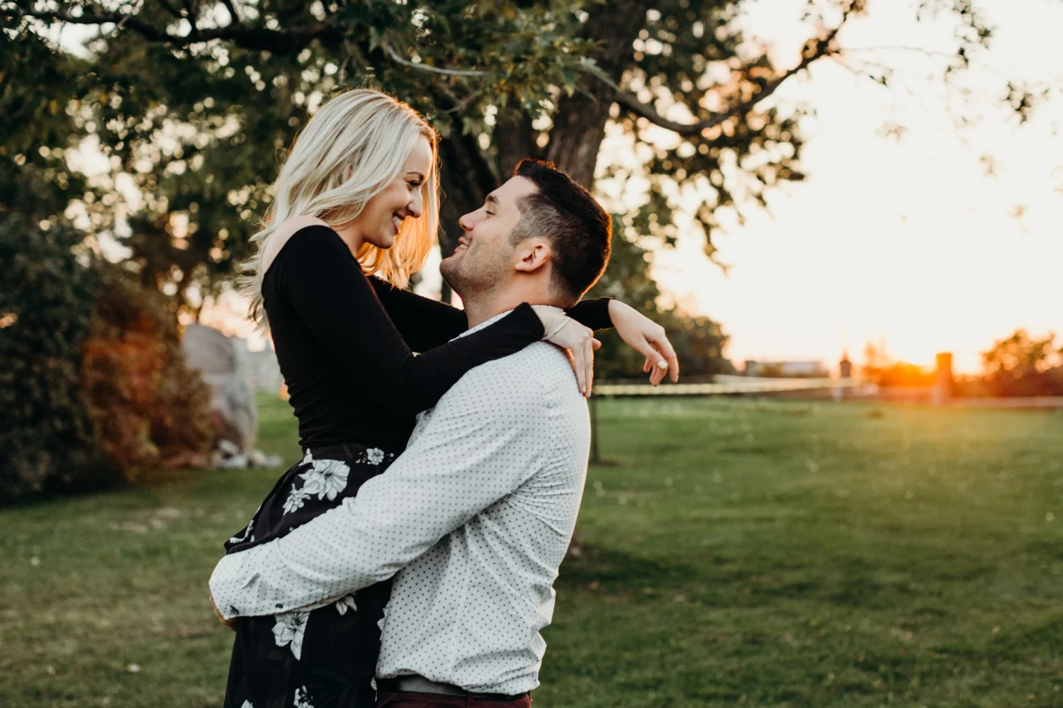 Downtown Ottawa Engagement Session - Sam & Eric