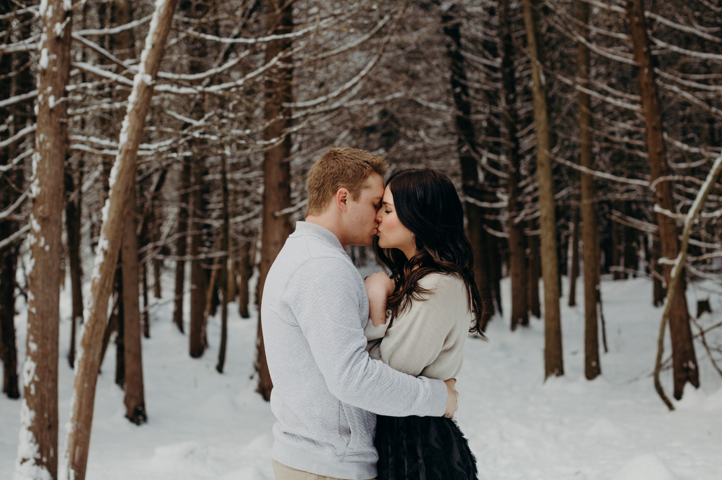 Belleville Frink Centre Engagement - Kiersten & Jeremy 9.jpg