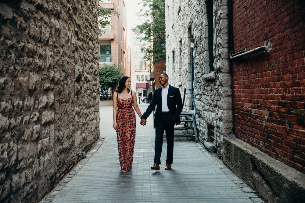 Downtown-Ottawa-Engagement-Session 4.jpg