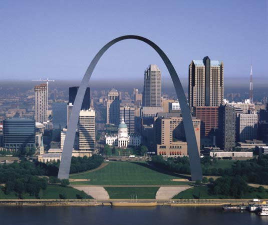 Photo of the old arch grounds, as seen from Illinois, looking west. 