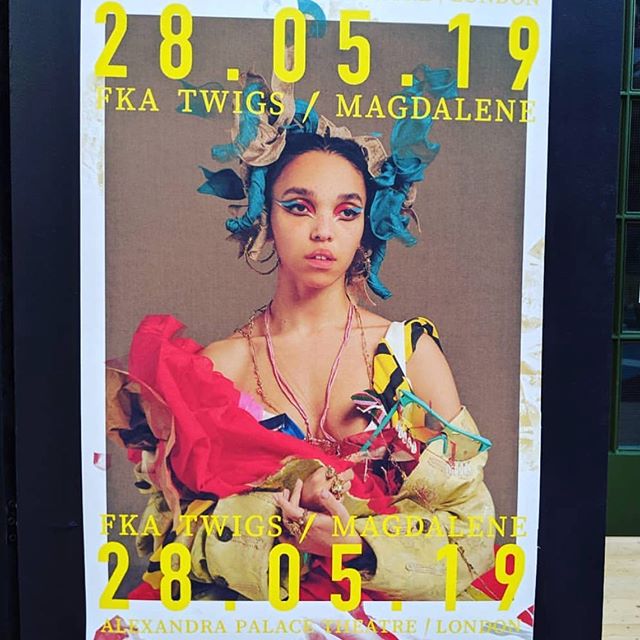 Bowing down deep at the church of @fkatwigs &hearts;️ #welove