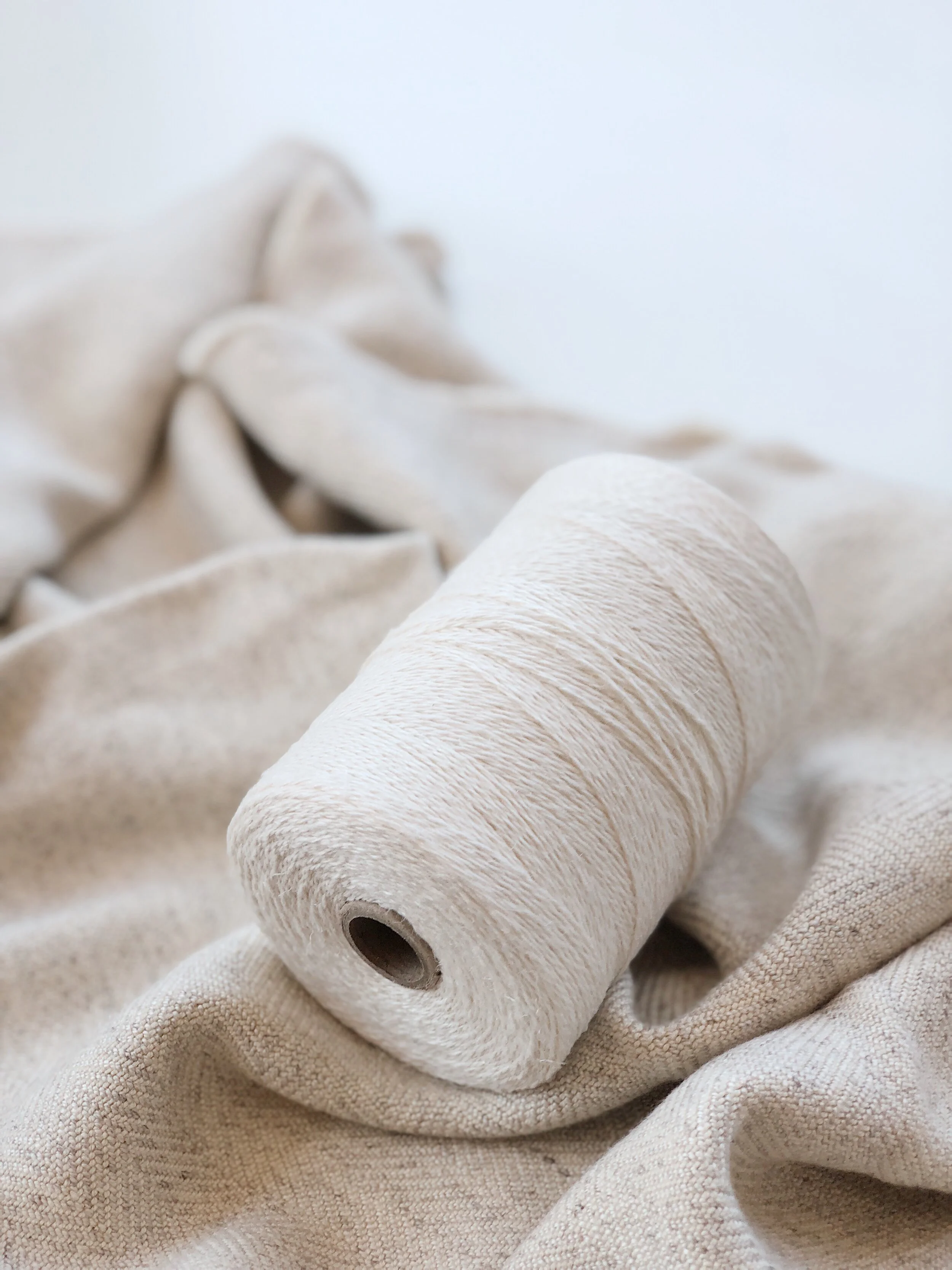 12/2 linen bleached — Weaver House