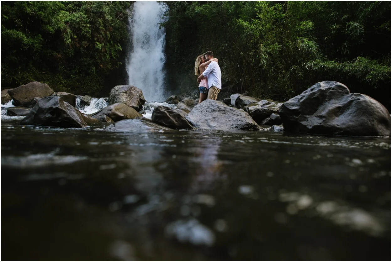 Maui Couples Photography by Naomi Levit Photography