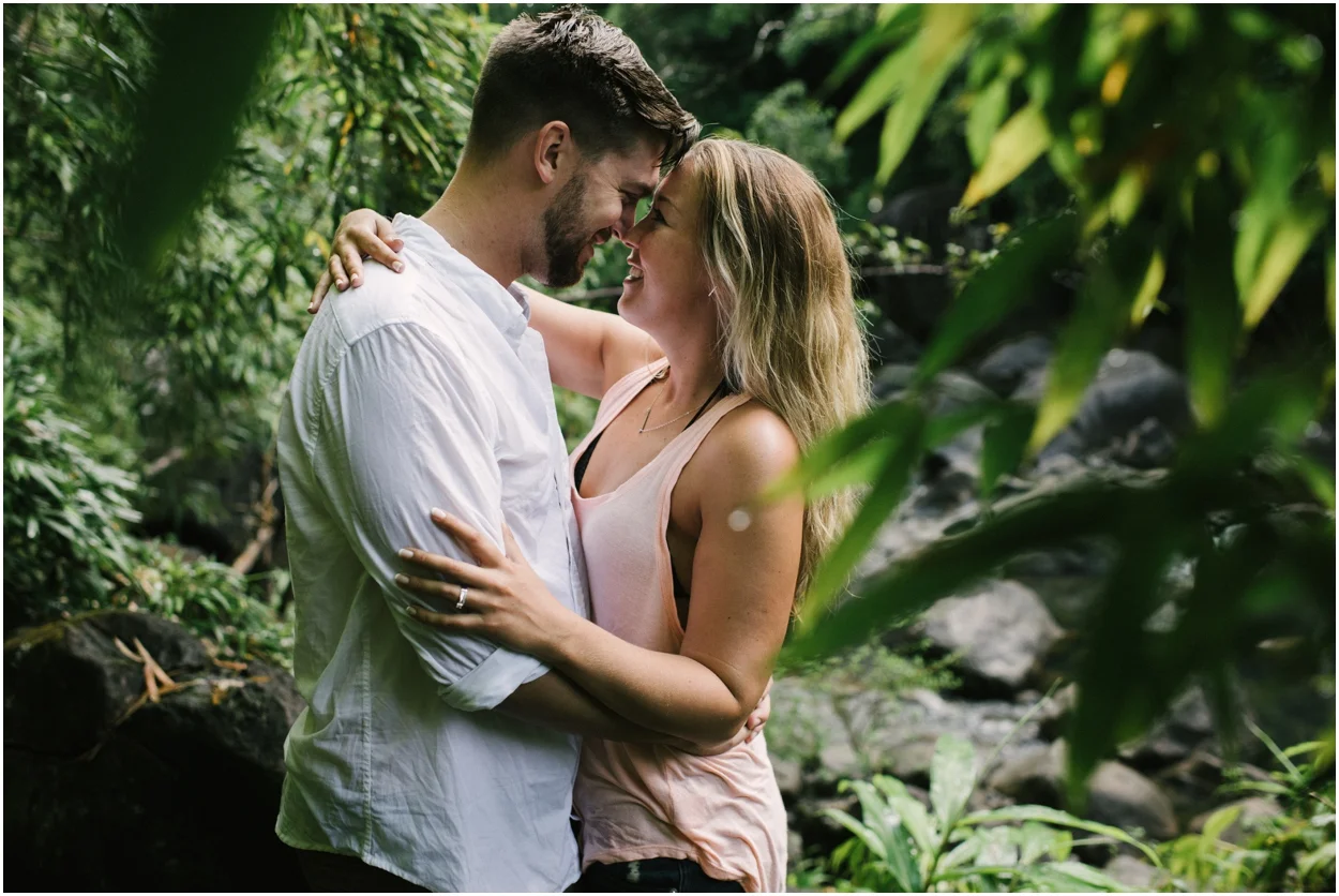 Maui Couples Photography by Naomi Levit Photography