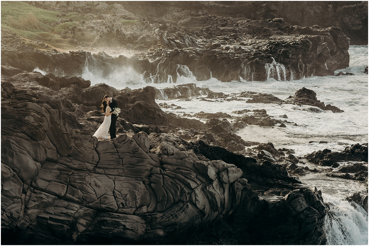 maui beach wedding at ironwoods beach by maui wedding photographer naomi levit