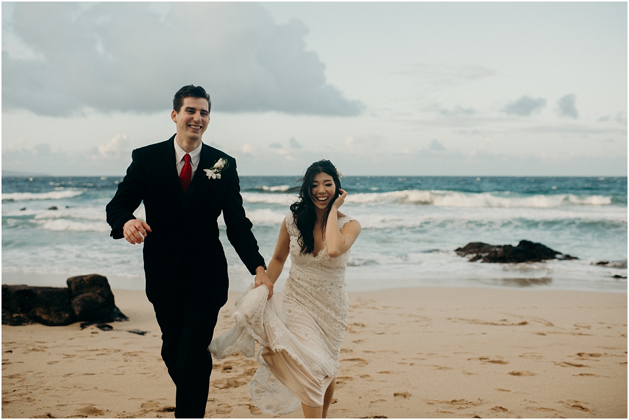 maui beach wedding at ironwoods beach by maui wedding photographer naomi levit