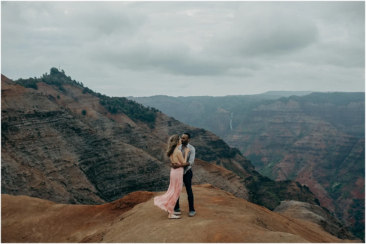 epic honeymoon adventure session at waimea canyon on kauai