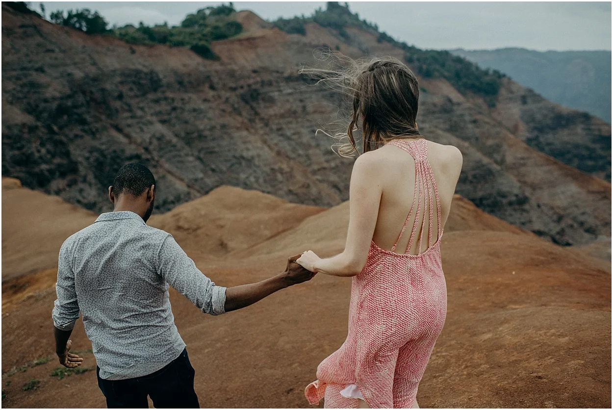 epic honeymoon adventure session at waimea canyon on kauai