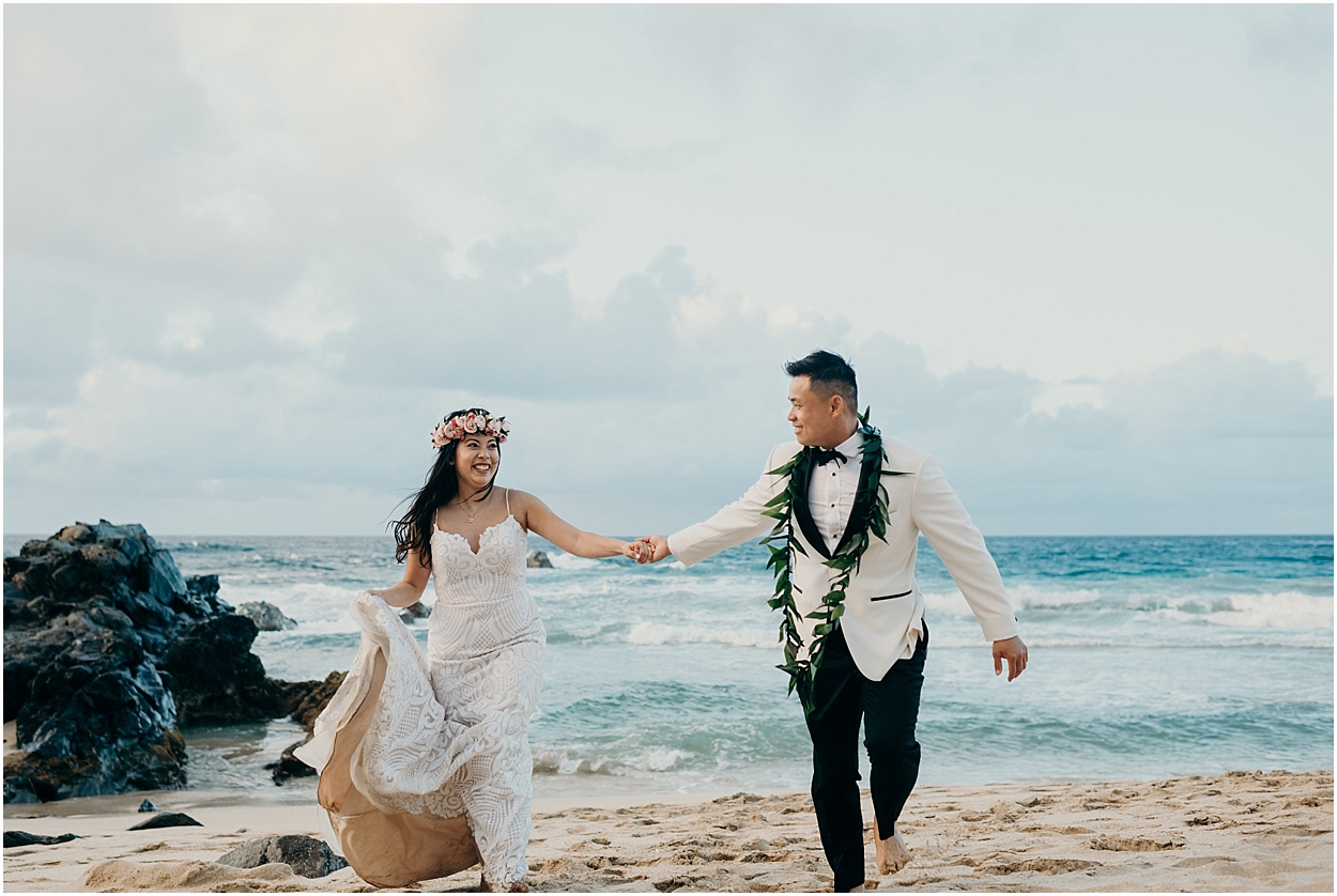 adventurous maui honeymoon session at honolua jungle and ironwoods beach