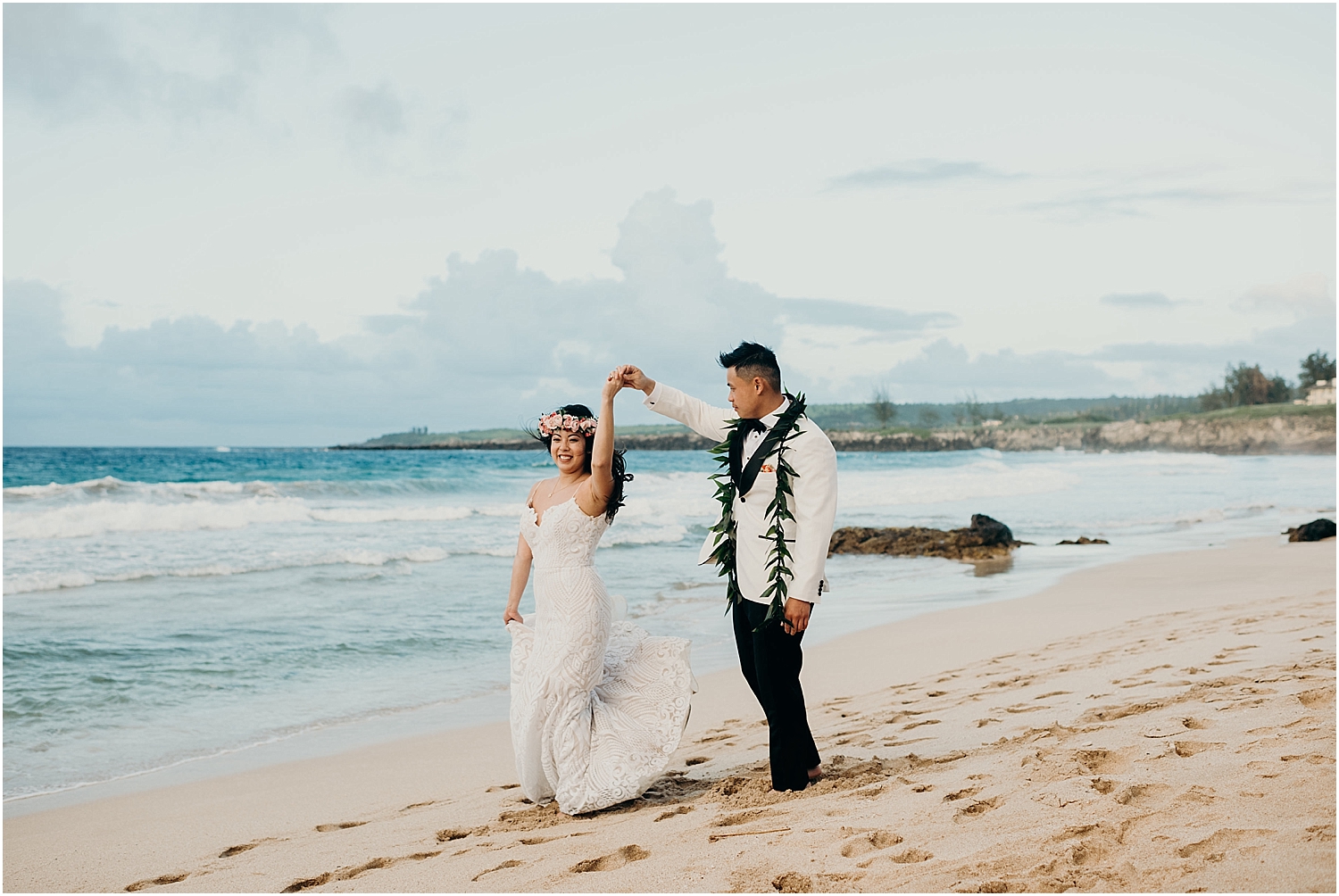 adventurous maui honeymoon session at honolua jungle and ironwoods beach