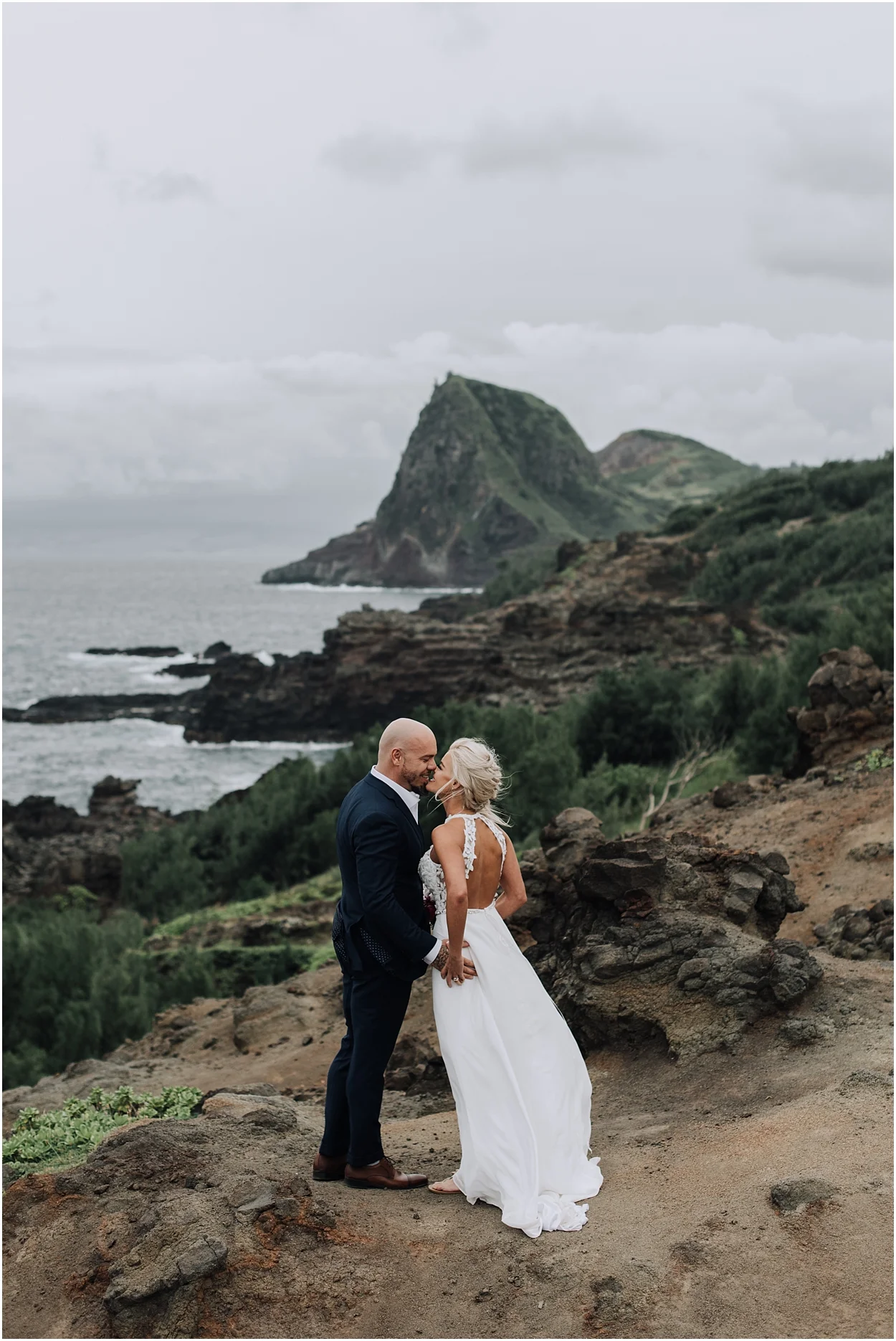 adventurous maui adventure elopement near kahakuloa hawaii