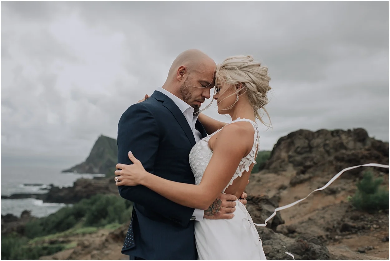 adventurous maui adventure elopement near kahakuloa hawaii