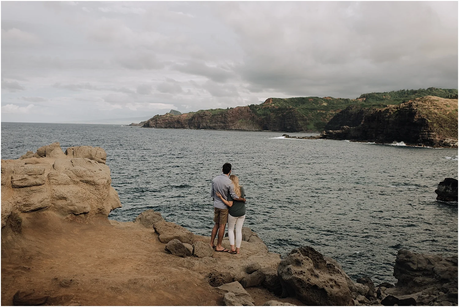 maui engagement photos at nakalele, hawaii