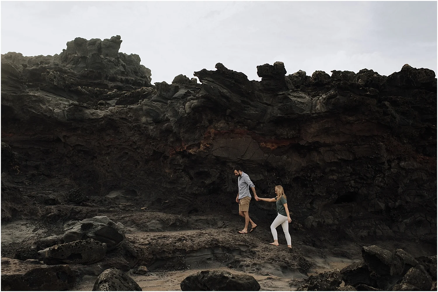 maui engagement photos at nakalele, hawaii