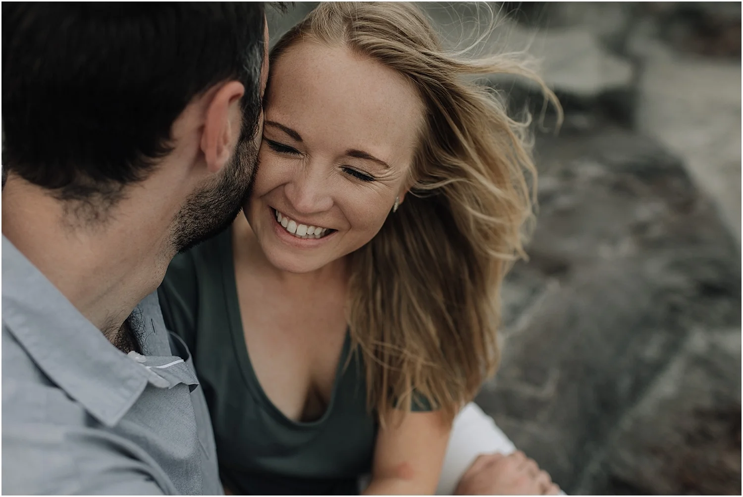 maui engagement photos at nakalele, hawaii