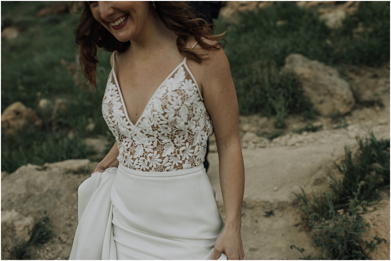 adventure elopement inspiration in Smith Rock State Park near Bend, Oregon