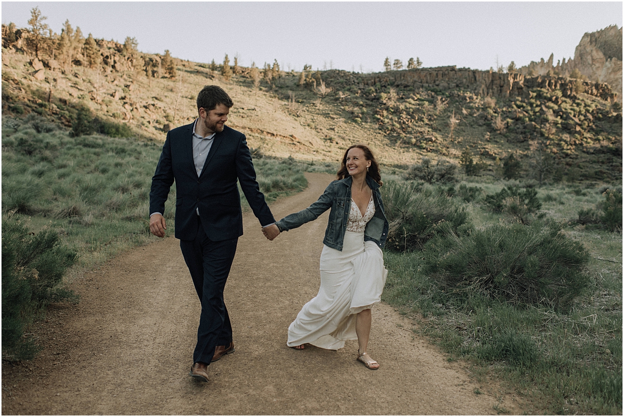 adventure elopement inspiration in Smith Rock State Park near Bend, Oregon