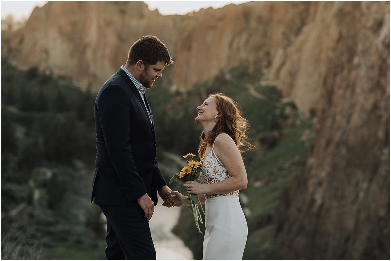 adventure elopement inspiration in Smith Rock State Park near Bend, Oregon