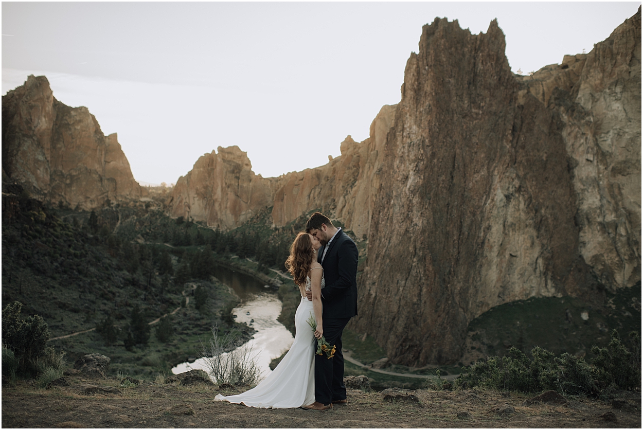 adventure elopement inspiration in Smith Rock State Park near Bend, Oregon