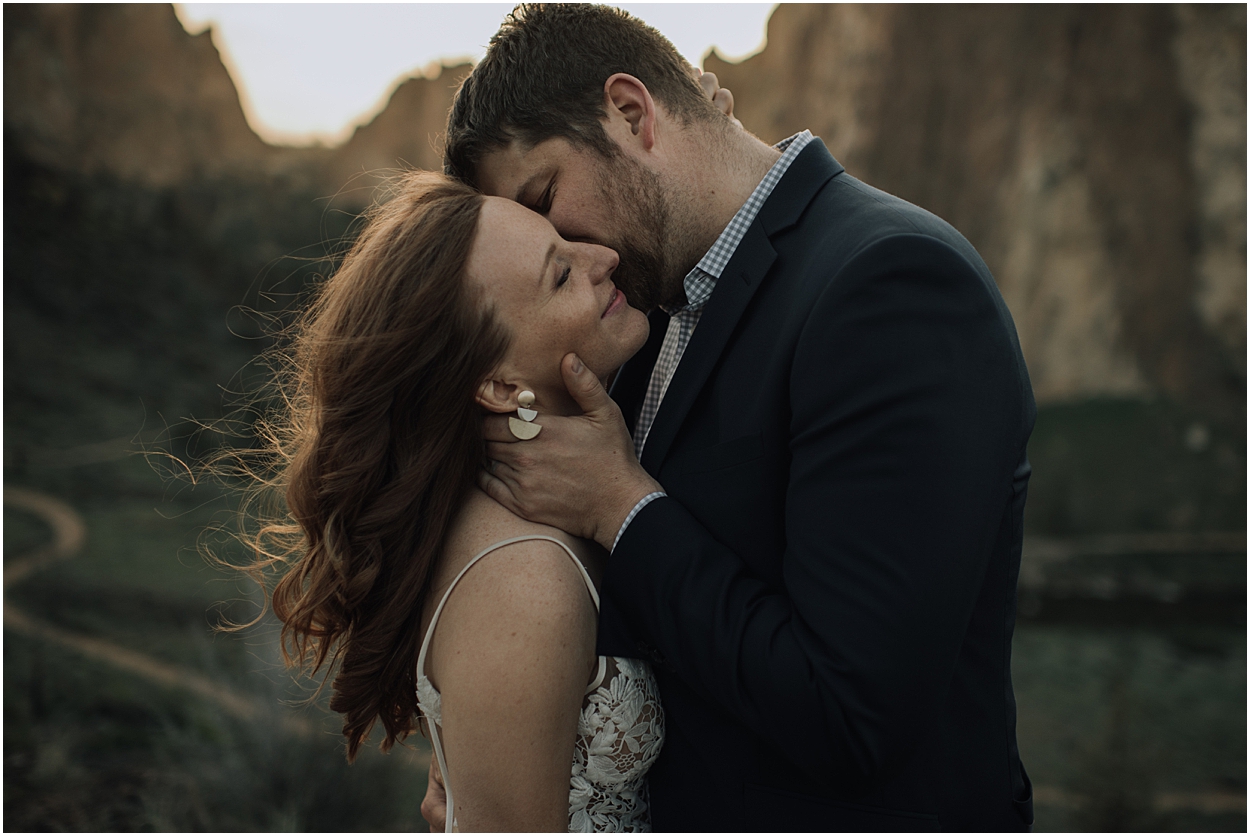 adventure elopement inspiration in Smith Rock State Park near Bend, Oregon
