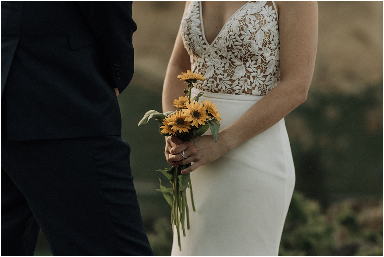 adventure elopement inspiration in Smith Rock State Park near Bend, Oregon